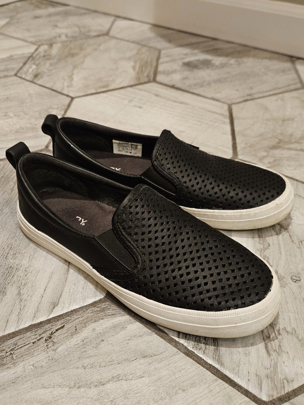 Slip-On Women’s Casual Sneakers in Black with White Sole